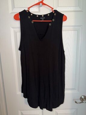 torrid size 2 Black Sleeveless V-Neck Tank with Gold Grommet Detail